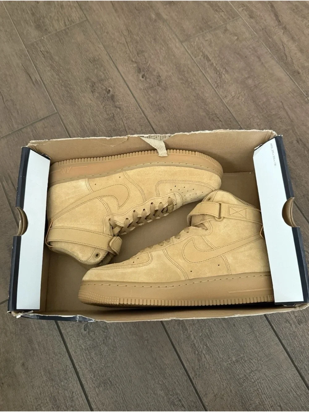Nike Air Force 1 SE High Elemental Gold Wmn’s Sz 11.5 = Men’s Sz 10